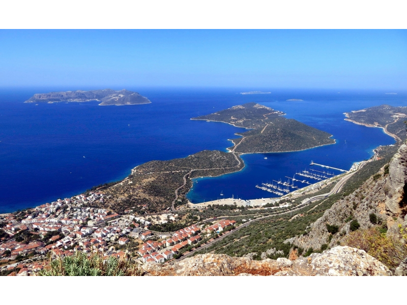 Mahkeme Kaş’ı imara açacak planı iptal etti.